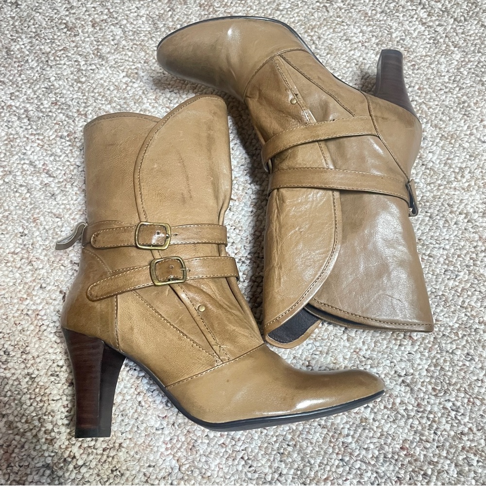 Women’s NEW Brown Leather Strappy 3” Stack Heel Ankle Fold Flap Boots Sz 5/35